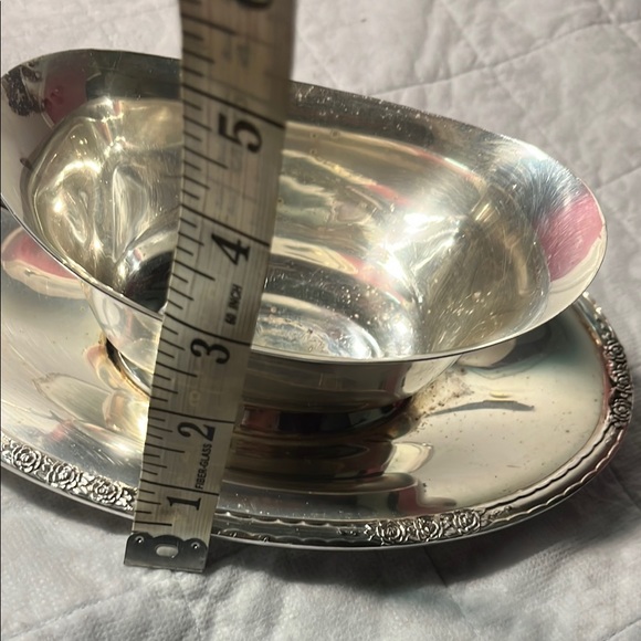 CAMILLE Elegant Silver Teacup and Saucer Set - Picture 11 of 11